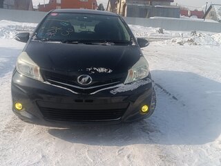 2011 Toyota Vitz III (XP130), чёрный, 790000 рублей, вид 3