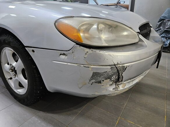 2001 Ford Taurus IV, серебристый, 550000 рублей - вид 13