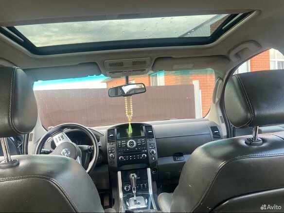 2011 Nissan Pathfinder III Рестайлинг, чёрный, 1350000 рублей - вид 6