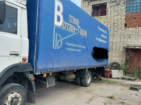2004 МАЗ 4370, белый, 1000000 рублей, вид 3