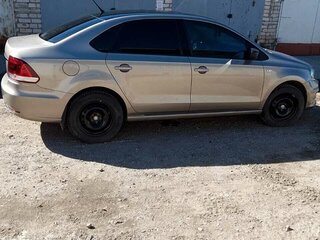 2015 Volkswagen Polo V Рестайлинг, бежевый, 1130000 рублей, вид 3