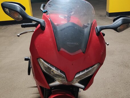 2015 Honda VFR 800, красный, 600000 рублей, вид 3