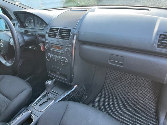 2009 Mercedes-Benz A-Класс 170 II (W169) Рестайлинг, чёрный, 540000 рублей - вид 15