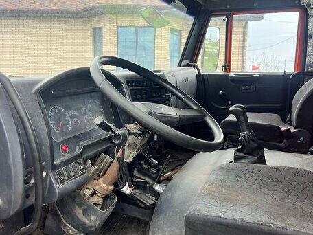 2014 КамАЗ 65115, оранжевый, 1990000 рублей, вид 3