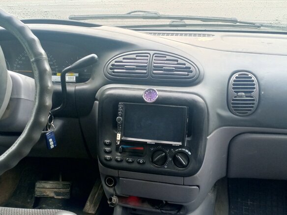 2000 Dodge Caravan III, серебристый, 1000000 рублей - вид 15