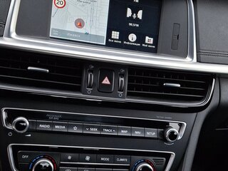 2019 Kia Optima IV Рестайлинг, белый, 2200000 рублей, вид 5