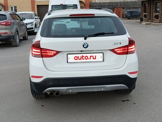 2014 BMW X1 20i I (E84) Рестайлинг, белый, 1900000 рублей, вид 4