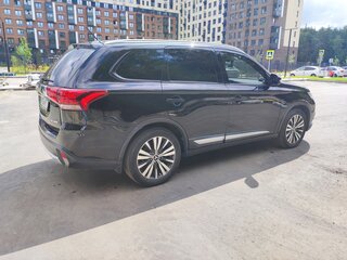 2015 Mitsubishi Outlander III Рестайлинг 2, чёрный, 1700000 рублей, вид 4