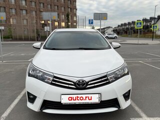 2013 Toyota Corolla XI (E160, E170, E180), белый, 1580000 рублей, вид 1