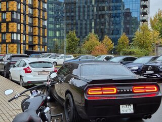 2013 Dodge Challenger III Рестайлинг, чёрный, 2300000 рублей, вид 1