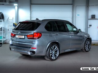 2018 BMW X5 M50d III (F15), серый, 5500000 рублей, вид 4