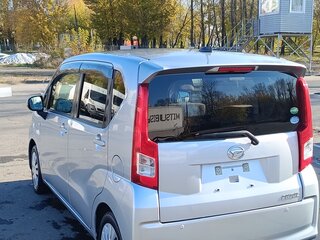 2018 Daihatsu Move VI Рестайлинг, серебристый, 810000 рублей, вид 4