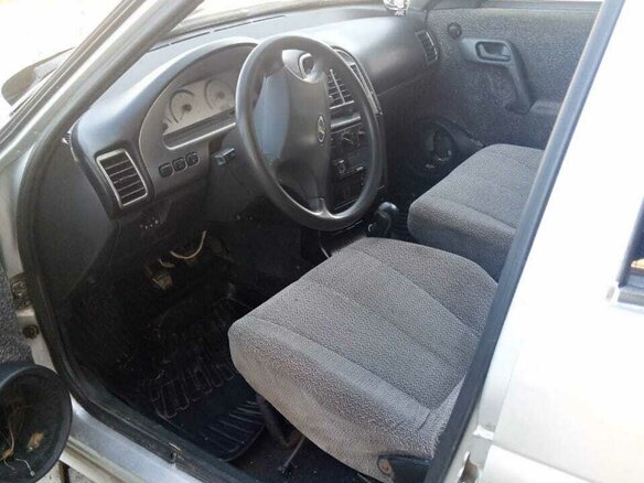 2004 Lada (ВАЗ) 2110, серебристый, 120000 рублей - вид 4