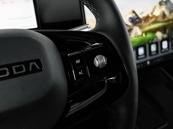 2026 Omoda C7, белый - вид 3