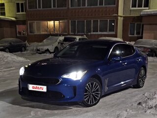 2019 Kia Stinger I, синий, 2800000 рублей, вид 2