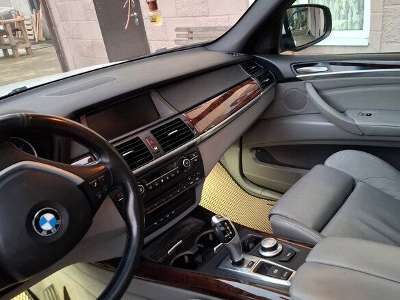 2009 BMW X5 35d II (E70), белый, 1900000 рублей - вид 4