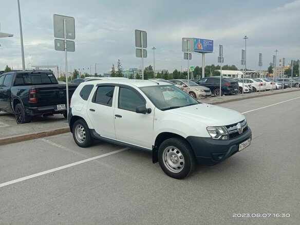 2017 Renault Duster I Рестайлинг, белый, 1150000 рублей - вид 4