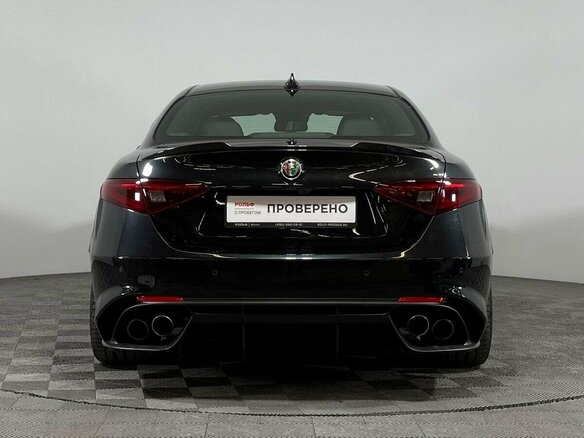 2017 Alfa Romeo Giulia Quadrifoglio II (952), чёрный - вид 5