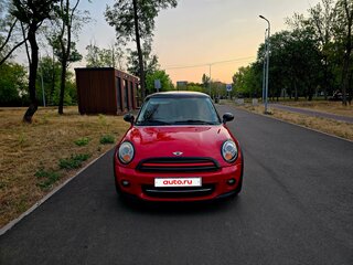 2013 Mini Hatch Cooper II (R56) Рестайлинг, красный, 900000 рублей, вид 3