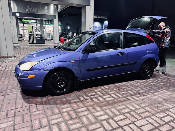 1999 Ford Focus I, синий, 140000 рублей