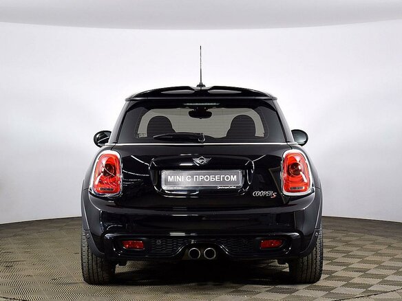 2014 Mini Hatch Cooper S III (F55/F56), чёрный - вид 3