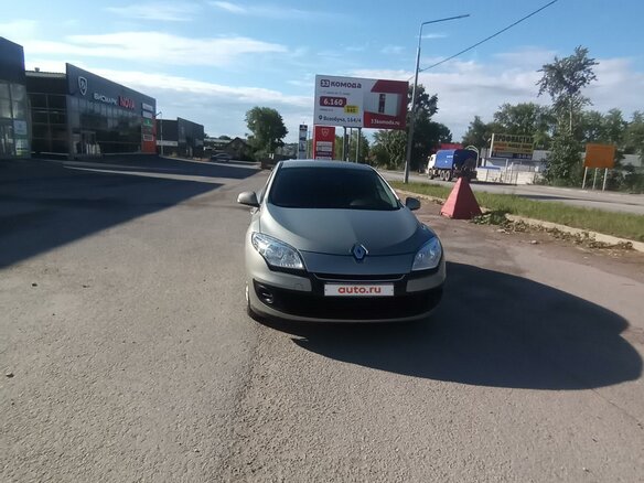 2014 Renault Megane III Рестайлинг, бежевый, 759000 рублей