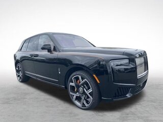 2025 Rolls-Royce Cullinan Black Badge I Рестайлинг (Series II), чёрный, 64925188 рублей, вид 1
