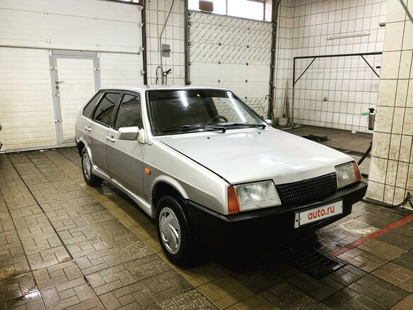 2002 Lada (ВАЗ) 2109 21093i, серебристый