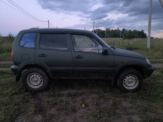 2005 Chevrolet Niva I, зелёный, 300000 рублей, вид 2