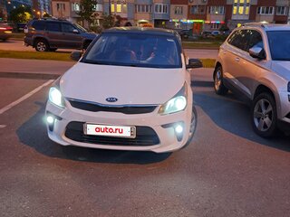 2017 Kia Rio IV, белый, 780000 рублей, вид 2