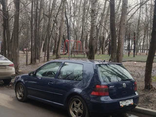 2002 Volkswagen Golf IV, синий, 2000000 рублей, вид 4