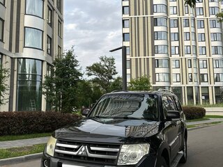 2007 Mitsubishi Pajero IV, чёрный, 1100000 рублей, вид 3