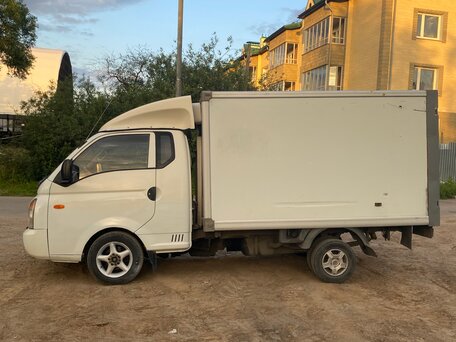 2009 Hyundai Porter II, белый, 1100000 рублей, вид 3