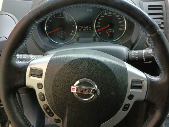 2011 Nissan X-Trail II Рестайлинг, чёрный, 1620000 рублей - вид 6