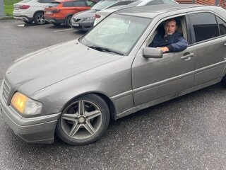 1994 Mercedes-Benz C-Класс 200 I (W202), серый, 300000 рублей, вид 1