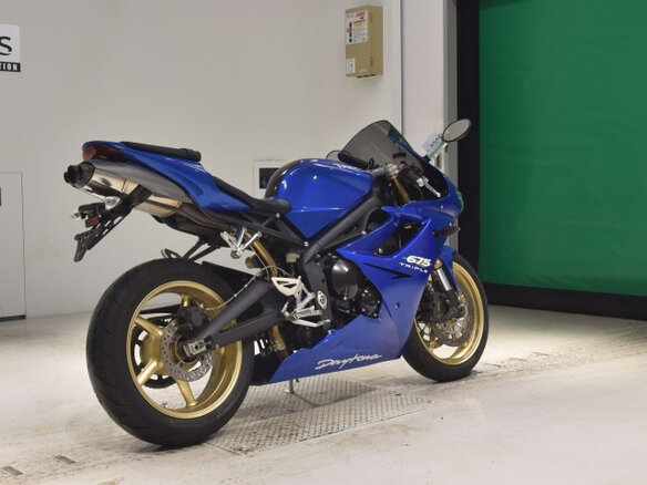 2011 Triumph Daytona 675, синий, 650000 рублей - вид 4