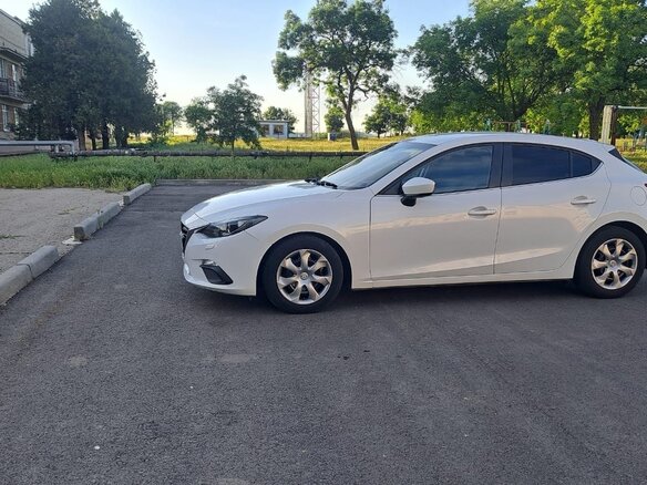 2013 Mazda 3 III (BM), белый, 1550000 рублей - вид 4