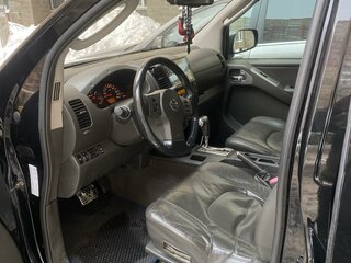 2006 Nissan Navara (Frontier) III (D40), чёрный, 1100000 рублей, вид 2