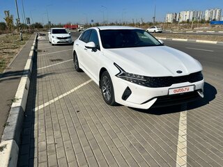 2021 Kia K5 III, белый, 2200000 рублей, вид 3
