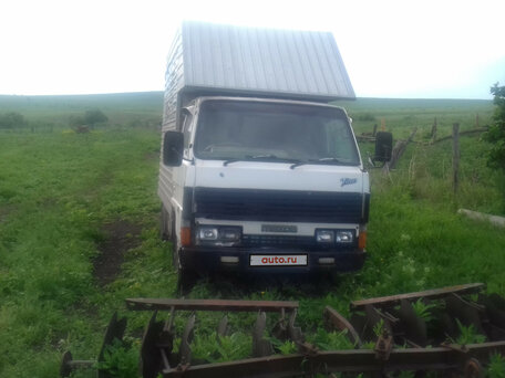 1993 Mazda Titan, белый, 350000 рублей, вид 1