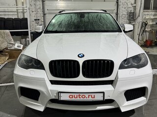 2010 BMW X6 M I (E71), белый, 2500000 рублей, вид 1