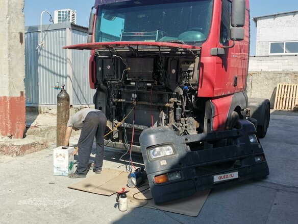 2008 MAN TGA, красный, 5000000 рублей - вид 9