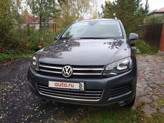 2013 Volkswagen Touareg II, серый, 2450000 рублей, вид 1