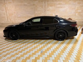 2021 Toyota Camry US Market VIII (XV70) Рестайлинг, чёрный, 2700000 рублей, вид 5