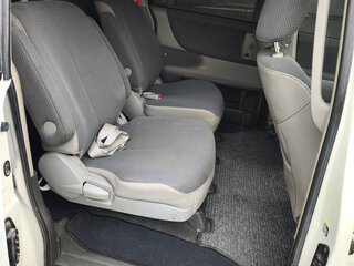 2004 Nissan Presage II, белый, 680000 рублей, вид 5