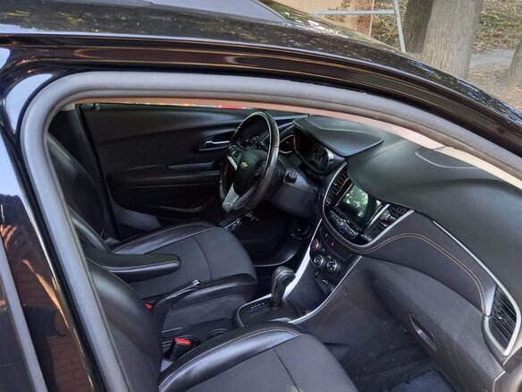 2018 Chevrolet Trax I Рестайлинг, чёрный, 1200000 рублей - вид 5