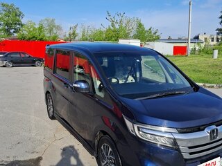 2017 Honda Stepwgn Spada V Рестайлинг, синий, 1850000 рублей, вид 3