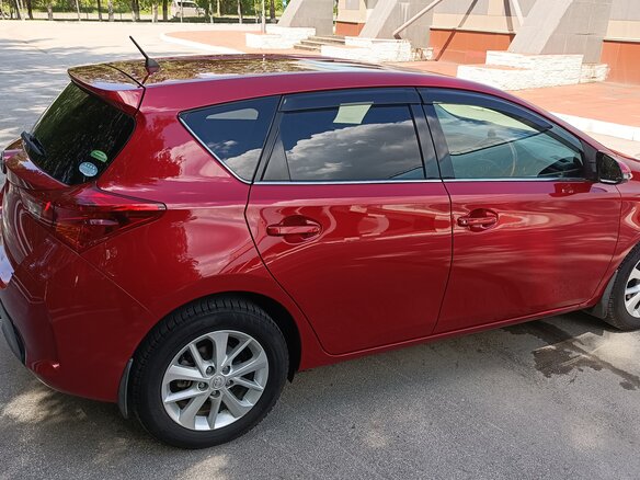 2014 Toyota Auris II, красный, 1290000 рублей - вид 14
