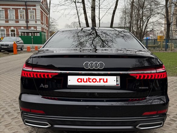 2020 Audi A6 45 TFSI V (C8), чёрный, 4000000 рублей - вид 4