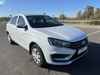 2024 Lada (ВАЗ) Vesta I Рестайлинг (NG), белый, 1300000 рублей, вид 1